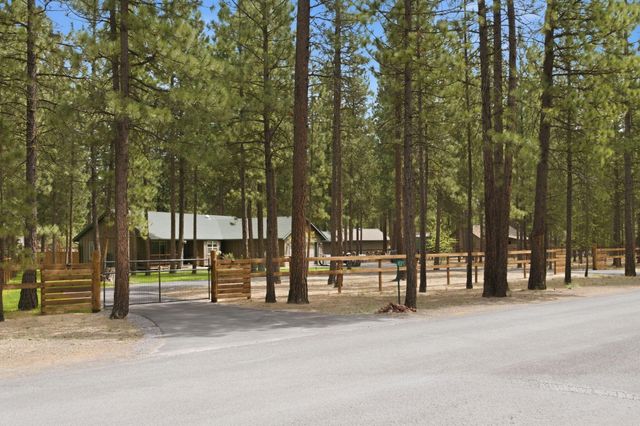 15375 Ponderosa Loop, La Pine, OR 97739