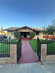 1030 W 88th Street 1/4, Los Angeles, CA 90044