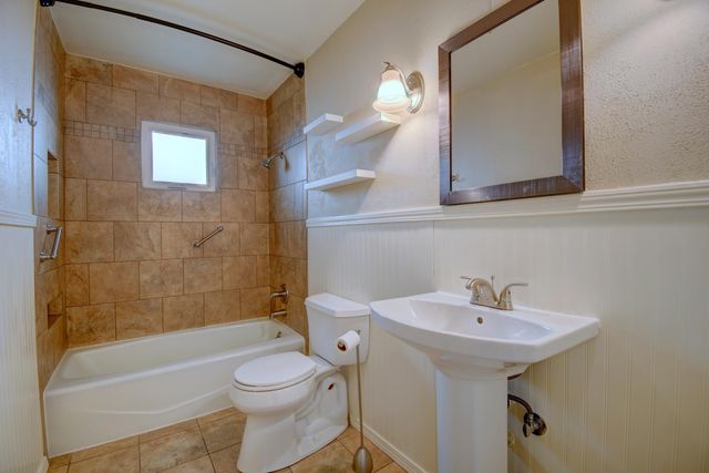 5316 Van Christopher Drive NE, Albuquerque, NM 87111