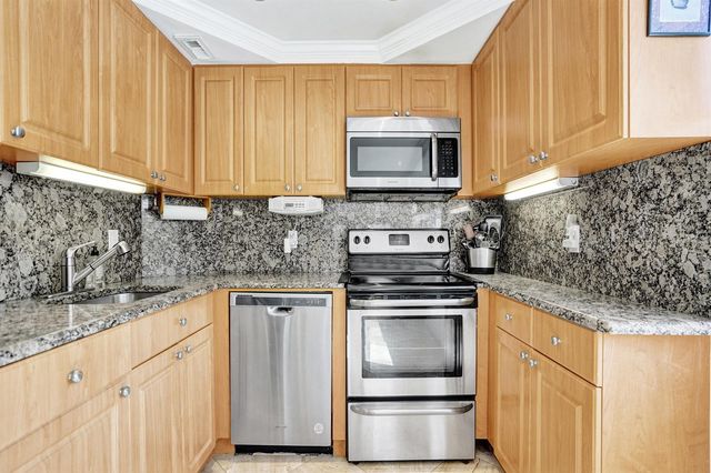 405 N Ocean Boulevard 229, Pompano Beach, FL 33062