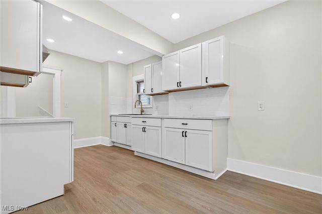 1477 E 174th Street, Cleveland, OH 44110