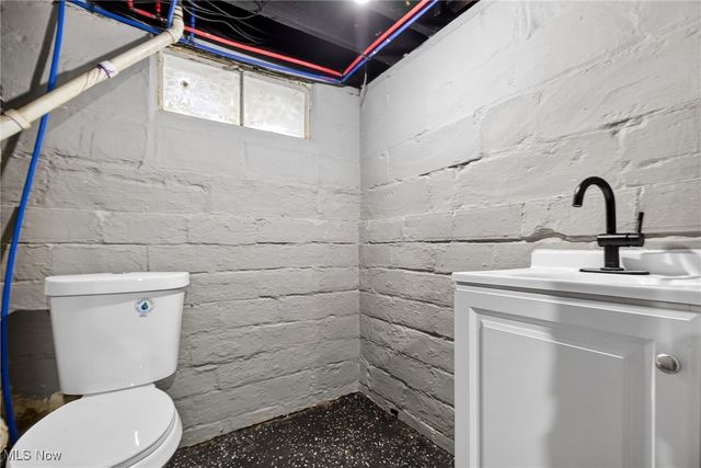 1477 E 174th Street, Cleveland, OH 44110