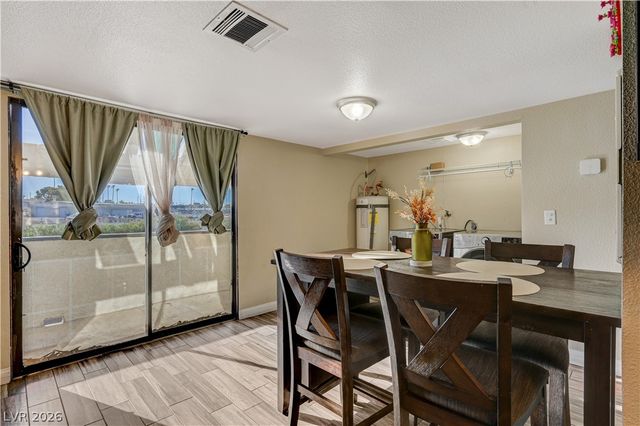 2080 Karen Avenue 20, Las Vegas, NV 89169