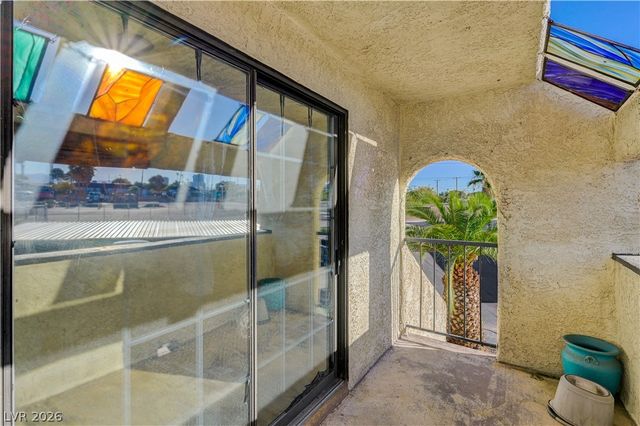 2080 Karen Avenue 20, Las Vegas, NV 89169