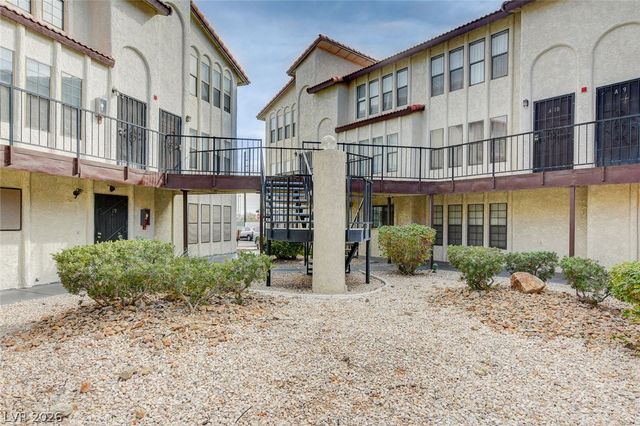 2080 Karen Avenue 20, Las Vegas, NV 89169