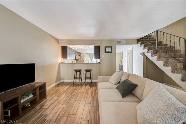 2080 Karen Avenue 20, Las Vegas, NV 89169