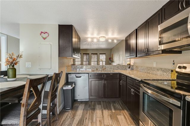 2080 Karen Avenue 20, Las Vegas, NV 89169