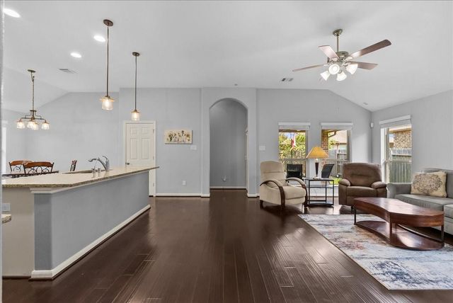 4813 Ladona Court, League City, TX 77573