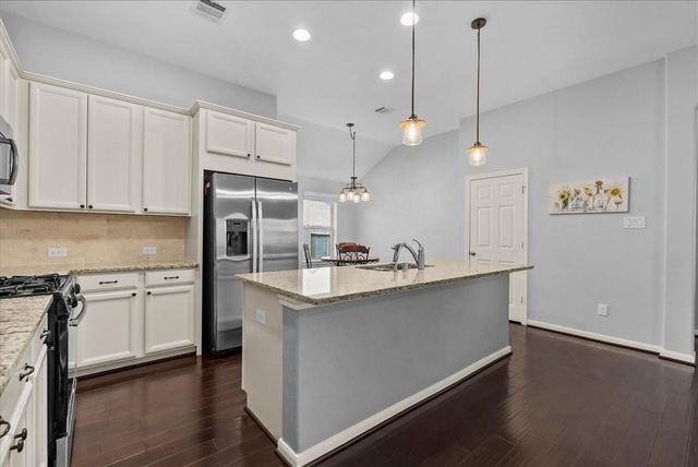 4813 Ladona Court, League City, TX 77573