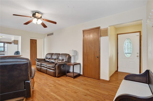 318 Wiley Boulevard NW, Cedar Rapids, IA 52405