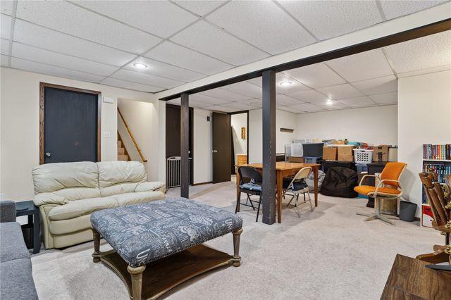 318 Wiley Boulevard NW, Cedar Rapids, IA 52405