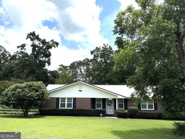 1202 Stonewall Street, Dublin, GA 31021