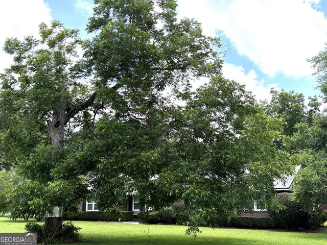 1202 Stonewall Street, Dublin, GA 31021
