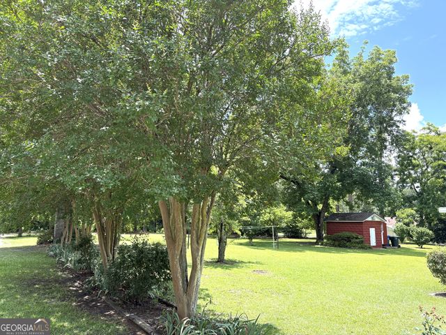 1202 Stonewall Street, Dublin, GA 31021