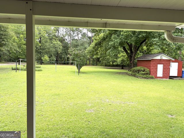1202 Stonewall Street, Dublin, GA 31021