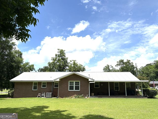1202 Stonewall Street, Dublin, GA 31021
