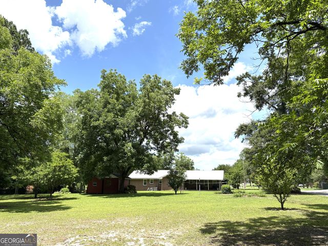 1202 Stonewall Street, Dublin, GA 31021