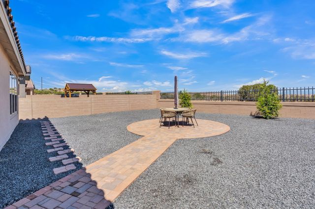 2819 Kings Canyon Loop NE, Rio Rancho, NM 87144