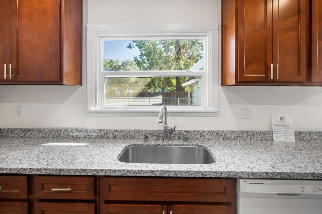 Image 18 of property listing at 2905 Garfield Avenue, Carmichael, CA 95608