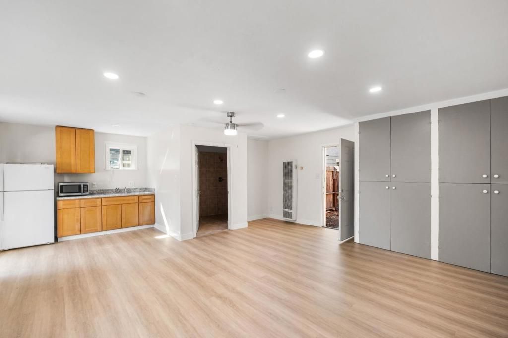 Image 26 of property listing at 2905 Garfield Avenue, Carmichael, CA 95608