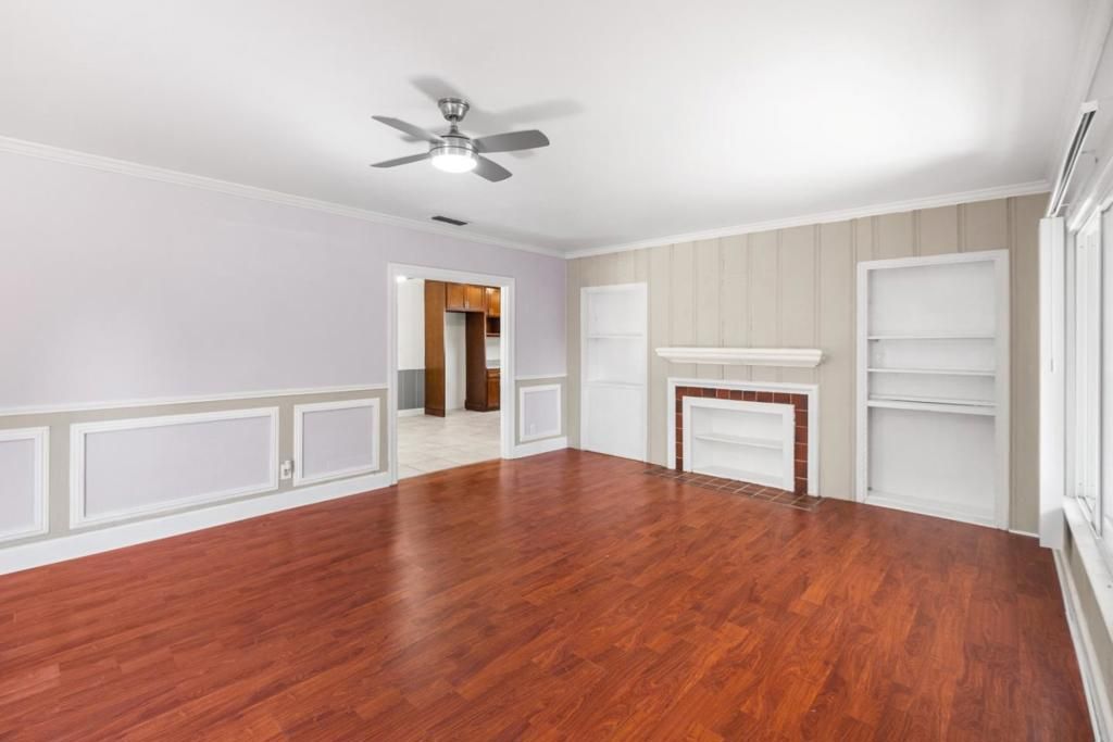 Image 7 of property listing at 2905 Garfield Avenue, Carmichael, CA 95608