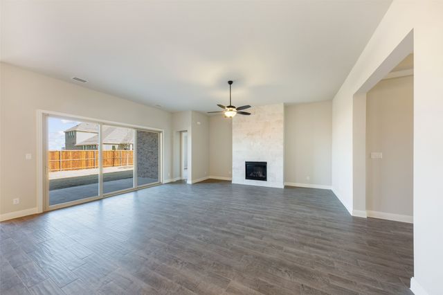 2813 Carisbrooke Street, Celina, TX 75009