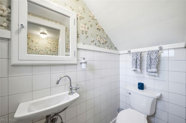 2840 Berkshire Road, Cleveland Heights, OH 44118
