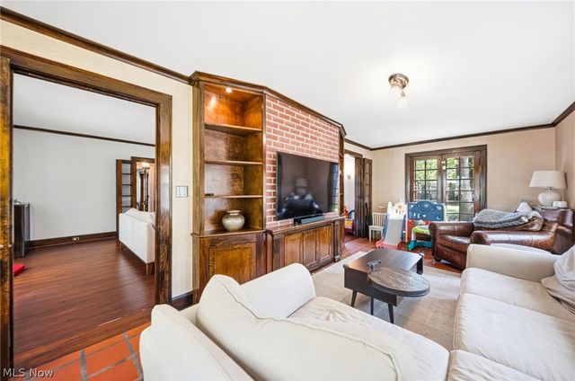2840 Berkshire Road, Cleveland Heights, OH 44118