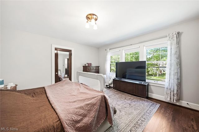 2840 Berkshire Road, Cleveland Heights, OH 44118