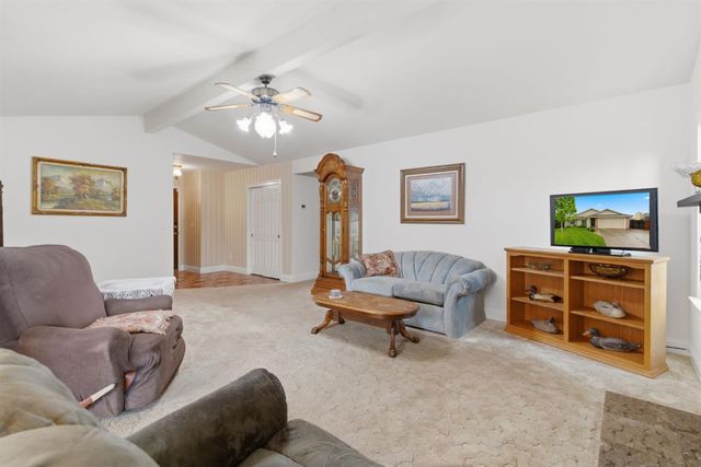 8209 Cottongin Way, Sacramento, CA 95828