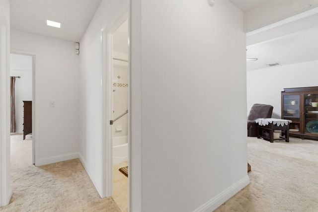 8209 Cottongin Way, Sacramento, CA 95828