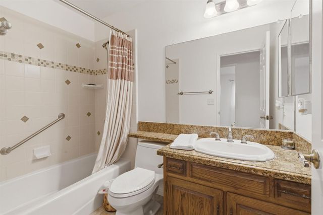 8209 Cottongin Way, Sacramento, CA 95828