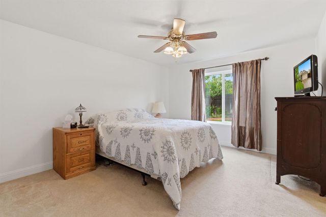 8209 Cottongin Way, Sacramento, CA 95828