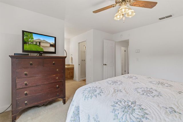 8209 Cottongin Way, Sacramento, CA 95828