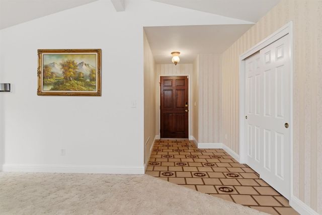 8209 Cottongin Way, Sacramento, CA 95828