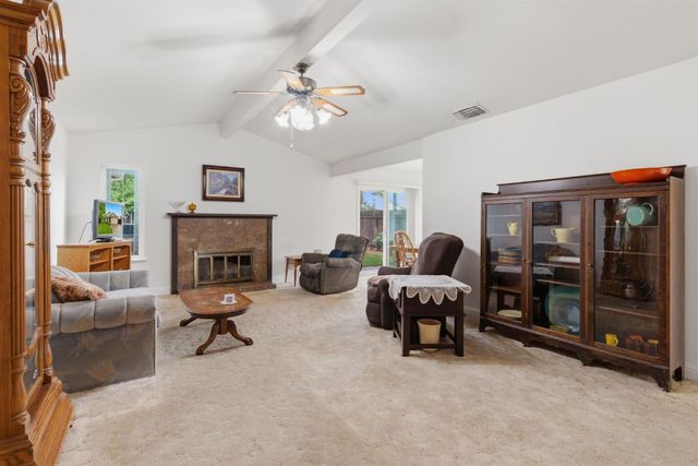 8209 Cottongin Way, Sacramento, CA 95828