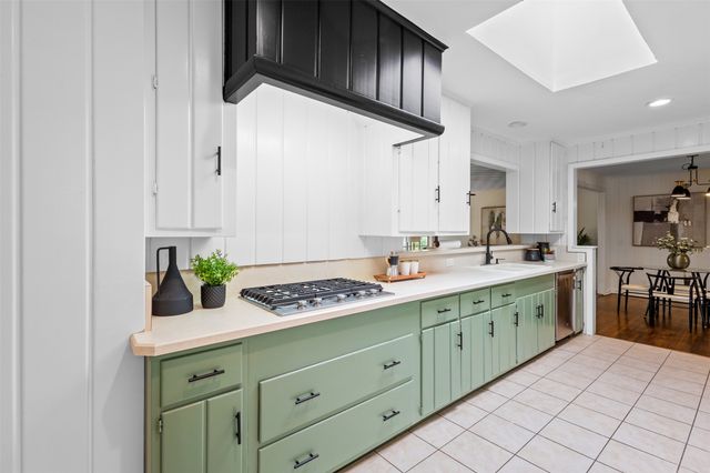 1110 Western Boulevard, Arlington, TX 76013