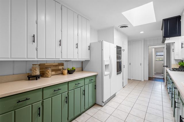 1110 Western Boulevard, Arlington, TX 76013