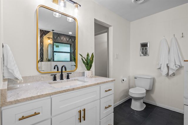 1110 Western Boulevard, Arlington, TX 76013