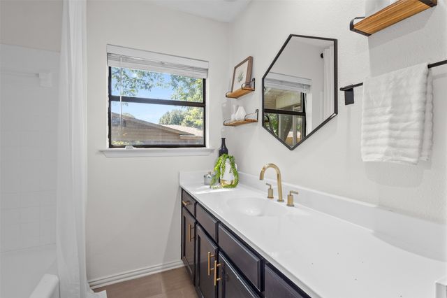 1110 Western Boulevard, Arlington, TX 76013