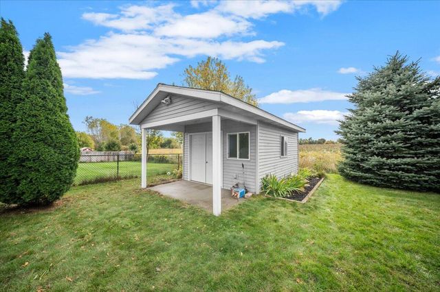 278 Vansen Drive, Kent City Vllg, MI 49330