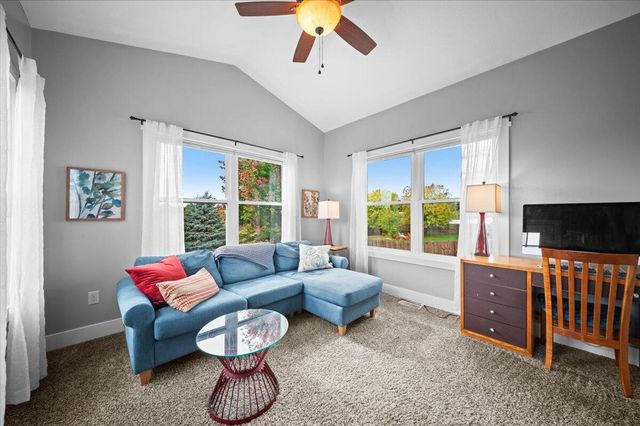 278 Vansen Drive, Kent City Vllg, MI 49330