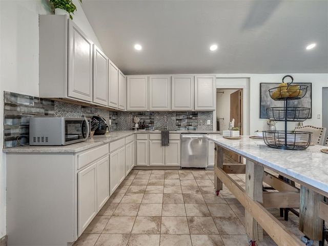 5400 S Triple X Road, Choctaw, OK 73020