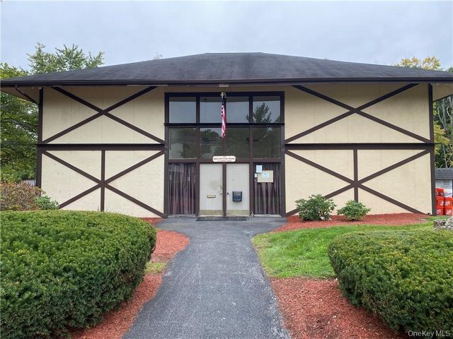 11 Scarborough Lane B, Wappingers Falls, NY 12590
