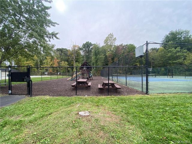 11 Scarborough Lane B, Wappingers Falls, NY 12590