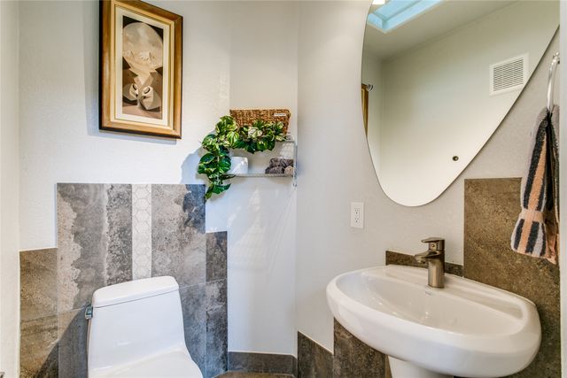 1349 Jasmine Drive, Lewisville, TX 75077