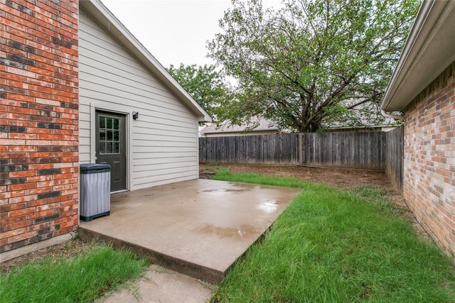 1349 Jasmine Drive, Lewisville, TX 75077