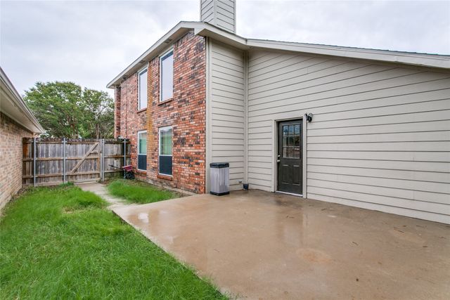 1349 Jasmine Drive, Lewisville, TX 75077