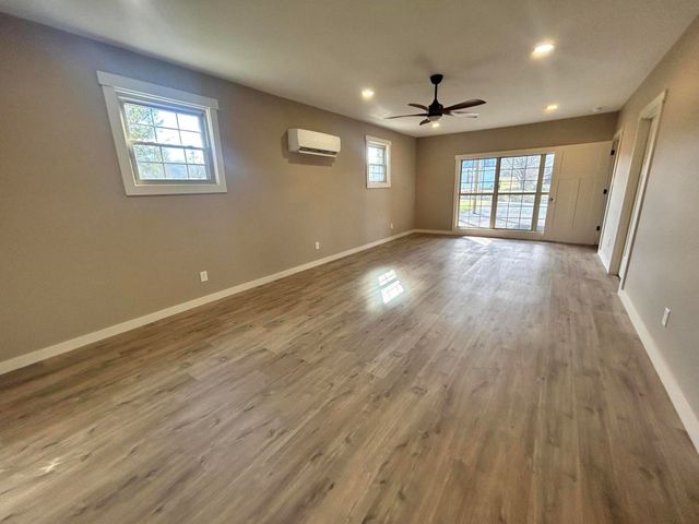 2252 Grundy Road, Somerset, KY 42501