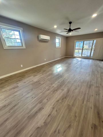 2252 Grundy Road, Somerset, KY 42501